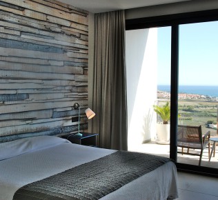 Hotel Miba habitación doble deluxe seis: vistas desde la cama