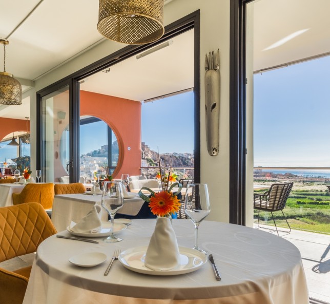 Restaurant Miba dining room castle view