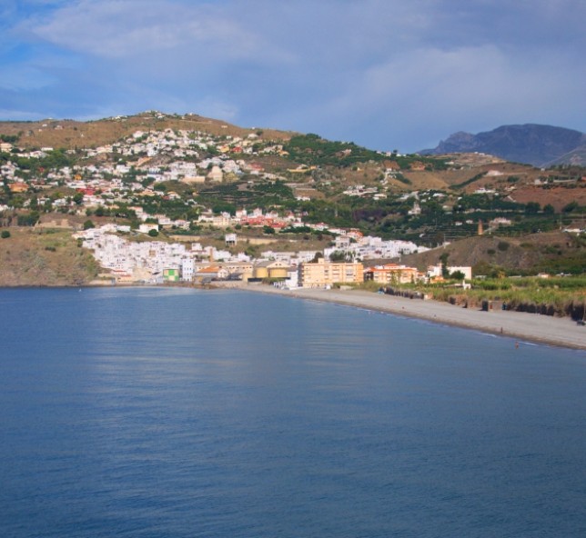 La Caleta y playa de La Guardia